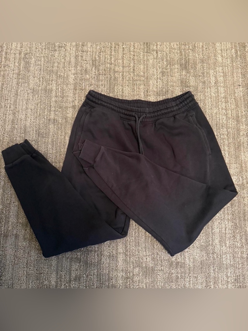 Skims men joggers size M never worn